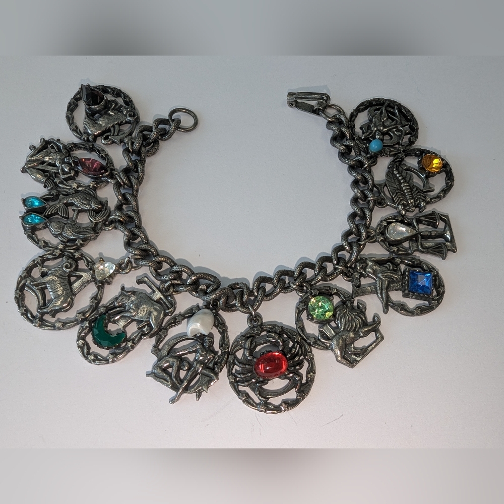 VTG FLORENZA SILVER TONE RHINESTONE ZODIAC CHARM BRACELET HEAVY - Picture 2 of 16